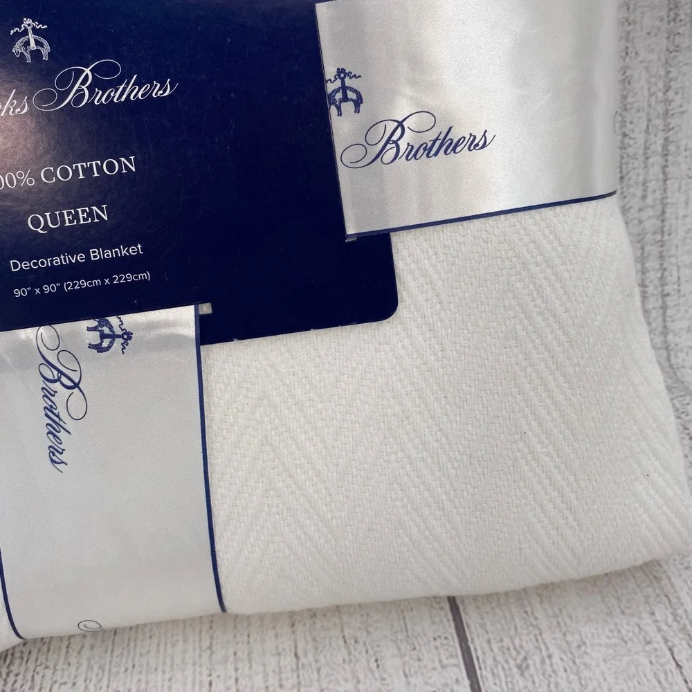 Brooks Brothers Cotton Blanket Queen White Herringbone Weave Crisp Classic